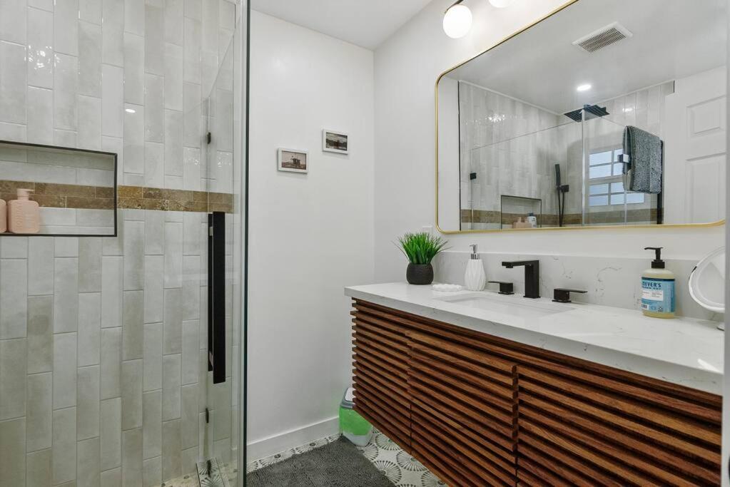 Central La Hub Nearby Dodgers, Pasadena & Downtown لوس أنجلوس المظهر الخارجي الصورة